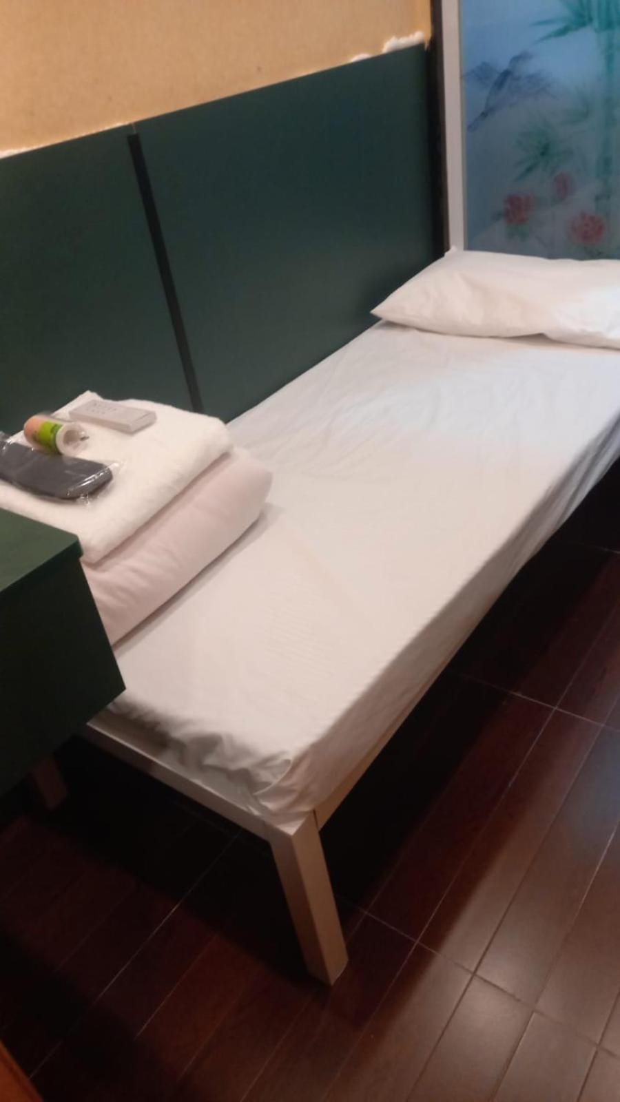 New Garden Hostel Hong Kong Ngoại thất bức ảnh